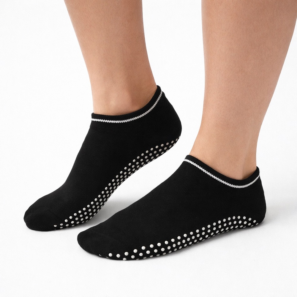 Non-Slip Yoga Grip Socks Black Low Cut Pilates Barre Workout Socks